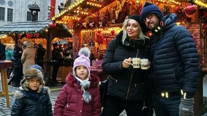 Walter şi Raluca Zenga, cu copiii la Târgul de Crăciun din Germania! Prietenii se tem pentru ei: ”Doamne ajută!”