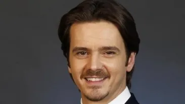 De când e tătic, Mihai Petre experimentează metode de...adormit: Am găsit nişte tehnici care funcţionează instant