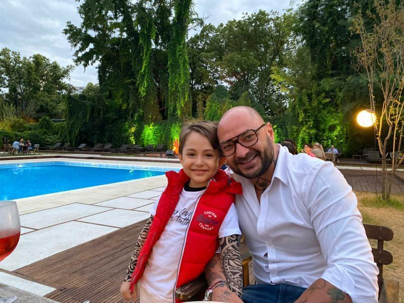 Reuniune de familie! Andreea Mantea, surpriză de ziua lui Cristian Mitrea. Vedeta a venit în România, împreună cu David