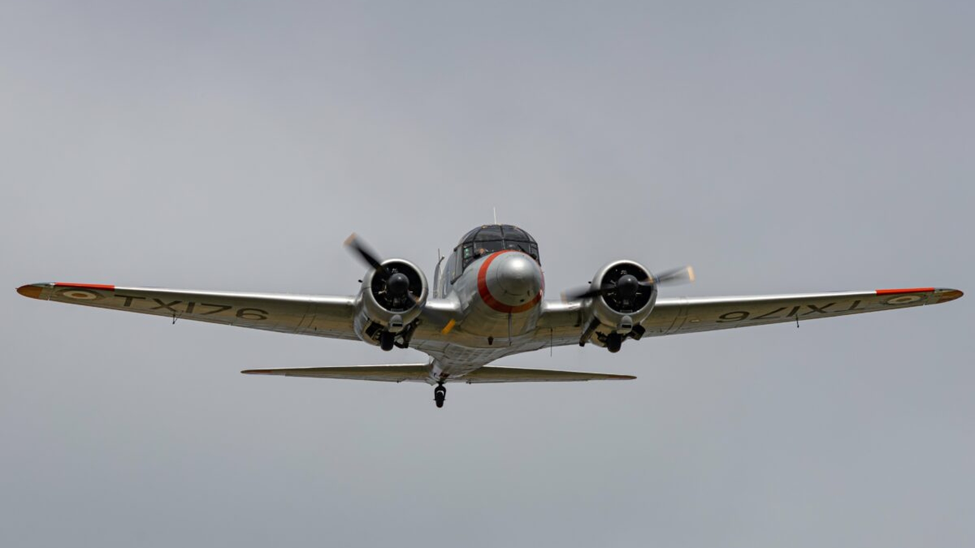 Panică la bordul unui avion. Pilotul a suferit un infarct
