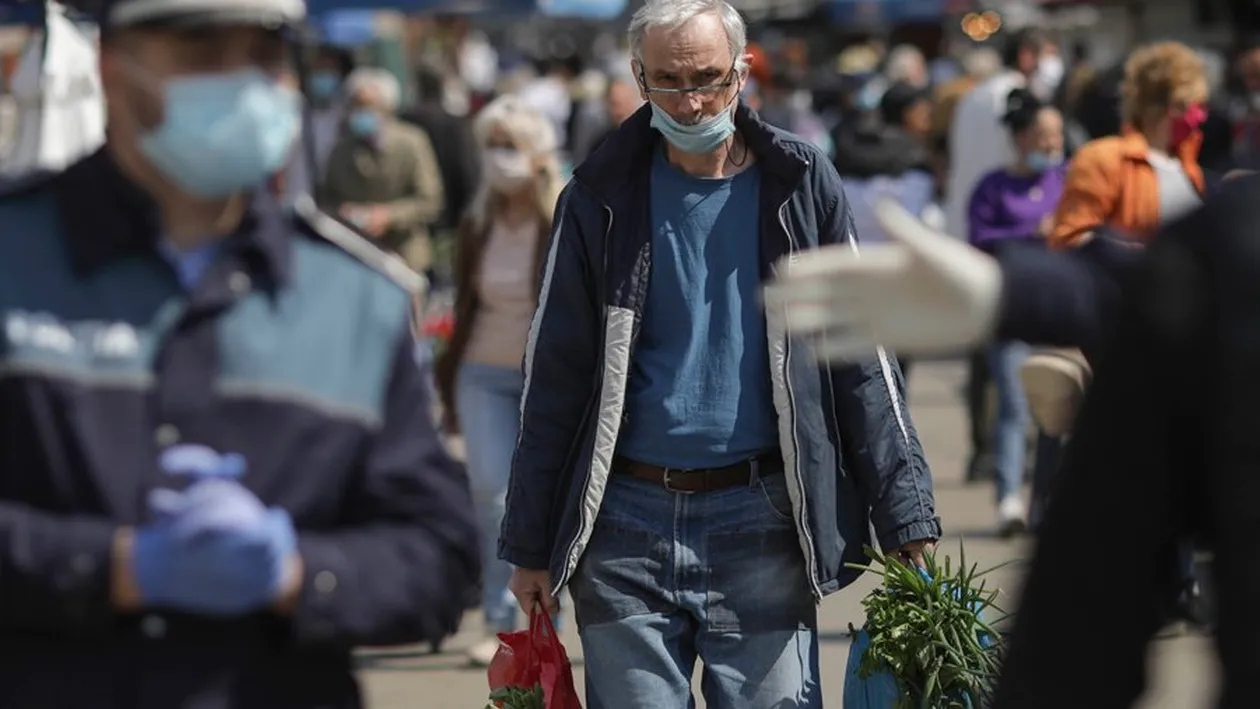 Ce a pățit un pensionar din Iași, după ce a fost prins de polițiști în afara casei, fără declarația pe propria răspundere