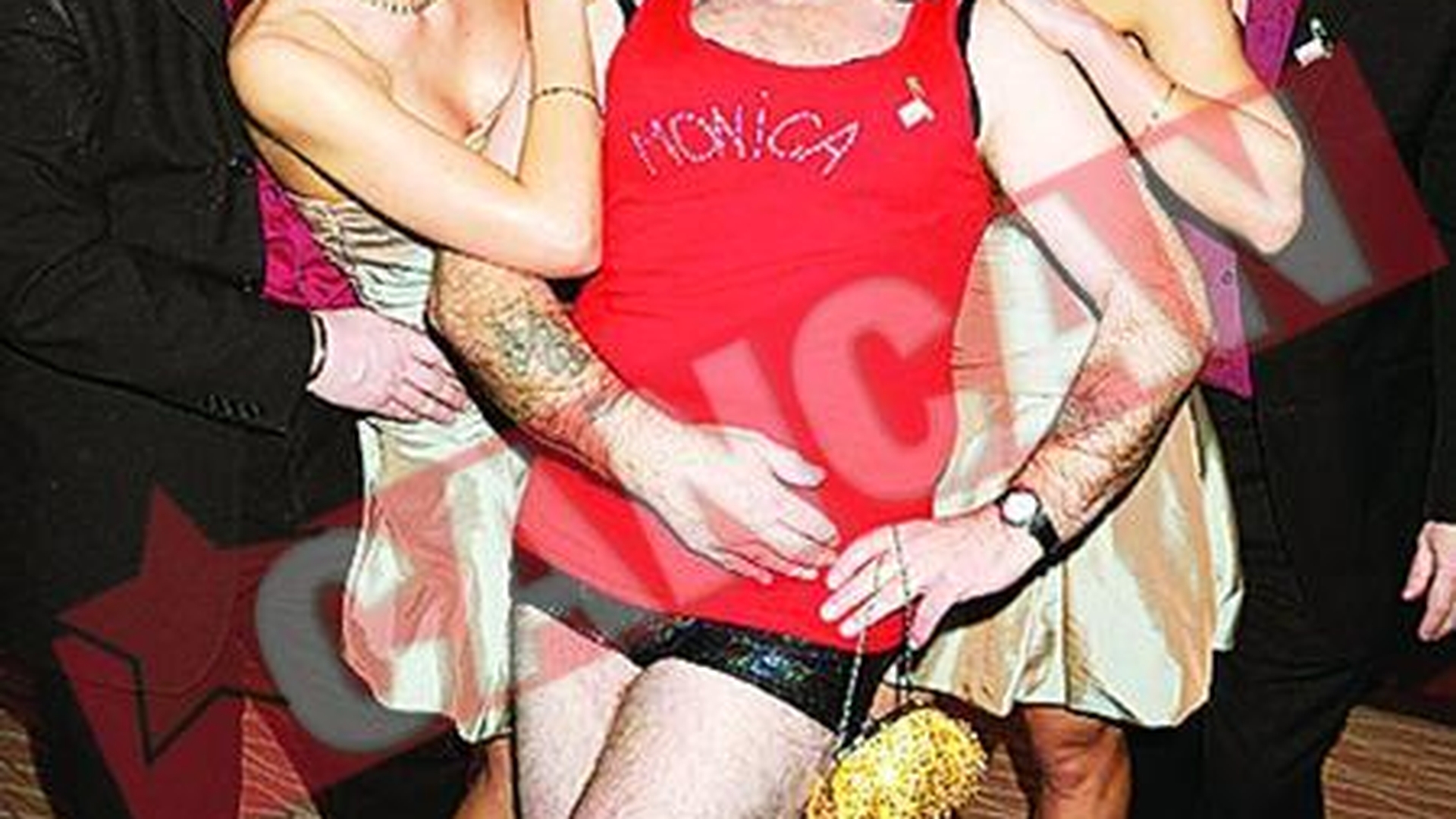 Cheeky Girls au pozat goale
