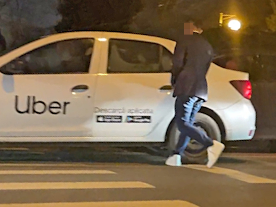 Într-un final, intră în UBER (SURSA FOTO: CANCAN.RO)
