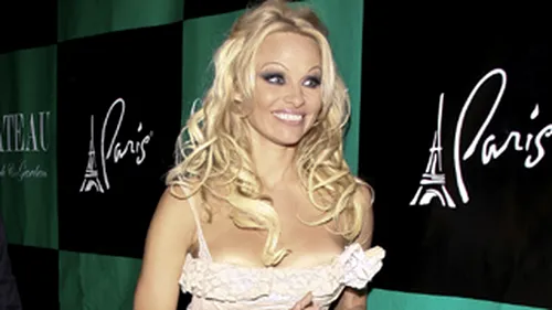 Pamela Anderson si-a dorit sa fie nevasta lui Michael Jackson! El n-a cerut-o!