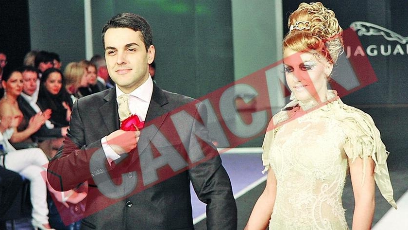 Prima cerere in casatorie, live, pe un podium de moda