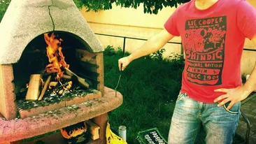 Smiley nu a facut gratar de 1 Mai, asa ca s-a pus pe treaba astazi! Vezi pe ce strada a incins carbunii