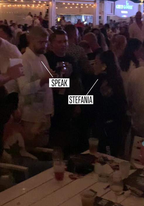 Speak și Ștefania s-au distrat pe cinste în club