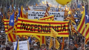 Protest uriaş la Barcelona! Peste 300.000 de oameni, pe străzi