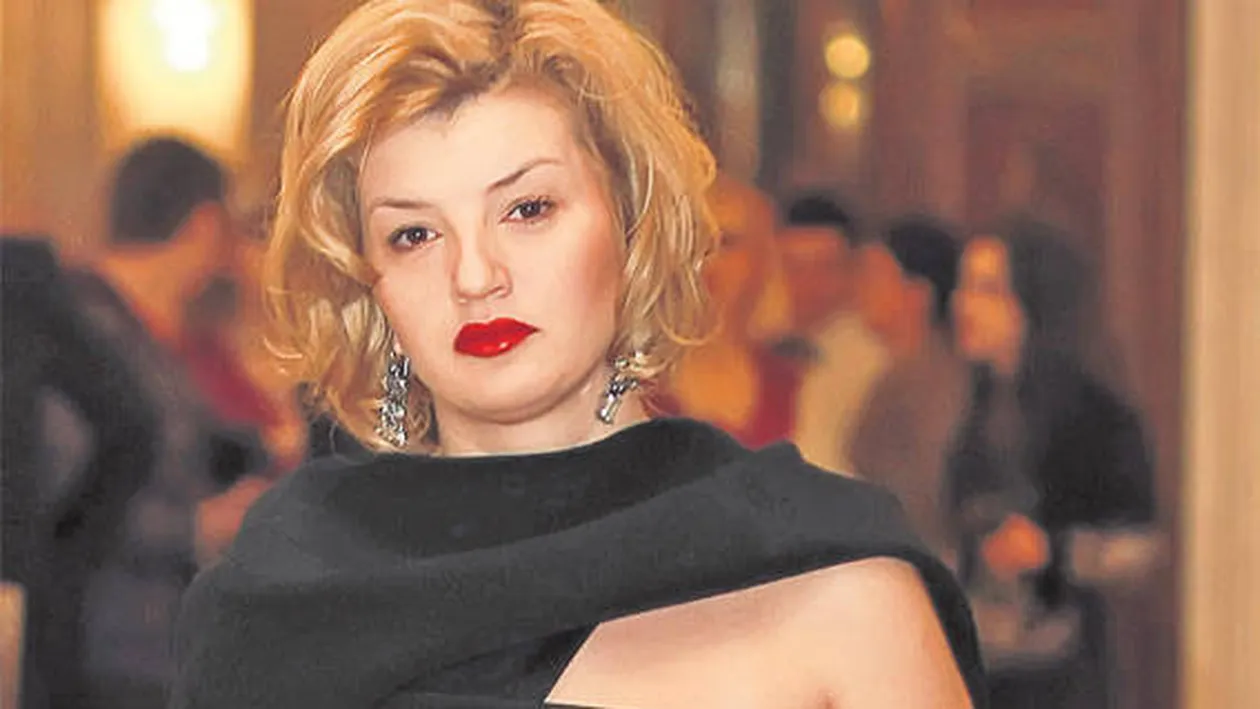 Imagini de pus în ramă! Băsescu Junior este răsfăţatul familiei