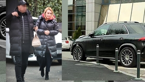 Unde și-a parcat Andreea Esca bolidul de 100.000 €. Nu a mai putut îndura foamea și...