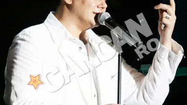 Reactie surprinzatoare a lui Fuego dupa ce a cantat 20 de minute, fara lumina si microfon, in timpul unei pene de curent, la Chisinau: A fost extraordinar