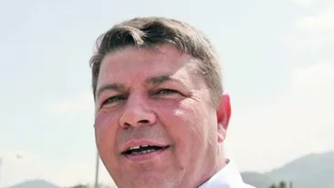 Dorinel Umbrarescu, nevoit sa renunte la elicopter in drum spre vanatoare! Si-a inchiriat rapid un avion privat