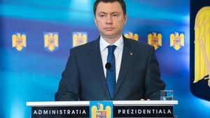 Cosmin Marinescu, consilier prezidenţial: ”Românii nu mai sunt dispuși să voteze politicieni care le aruncă niște sute de lei în buzunar pentru a le cumpăra votul”