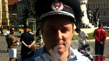 Un pompier din Cluj este pasionat de miniaturi. Are 300 de masinute de pompieri!