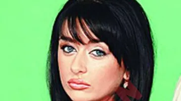 Denisa de la Bambi: Prezentam playboy-stele ca pe mari dive