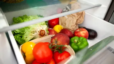 Câte zile rezistă în frigider legumele și fructele, de fapt. Morcovii și merele sunt campioni