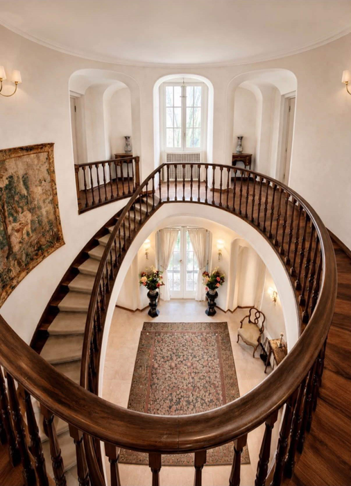 Casa familiei Gucci, listată oficial! Cum arată reședința fabuloasă și cât trebuie să plătești ca să o cumperi