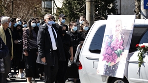 Unicul fiu al regretatei Gabi Luncă nu a participat la înmormântare. Motivul este unul copleșitor, au spus surse din anturajul lui