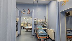 Un bărbat de 60 de ani din Bihor a murit după o operație banală. Rudele fac acuzații: „A mers cu maşina la spital şi a venit în sicriu”