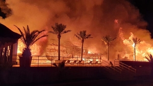 Incendiu în Mamaia! A ars Silence Bamboo, clubul lui Joshua Castellano, unchiul fostului soț al celebrei Antonia. E al treilea local al italianului care a luat foc