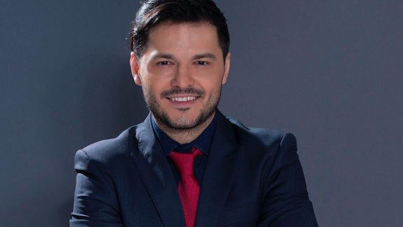CARMEN HARRA: "Relaţia lor nu rezistă!"  LIVIU VÂRCIU şi iubita însărcinată îşi vor spune "Adio"! 