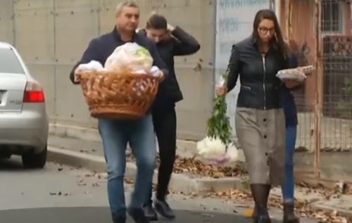 Imagini sfâșietoare de la înmormântarea lui Marius Franţescu. Ce s-a întâmplat în ziua în care a fost condus pe ultimul drum