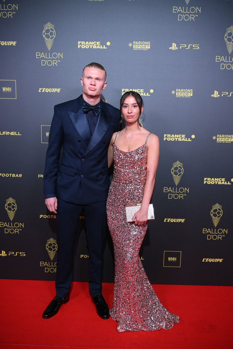Balonul de aur 2023. Lionel Messi a câștigat a 8-a oară. Starurile fotbalului, paradă cu iubitele la Paris. Galerie Foto