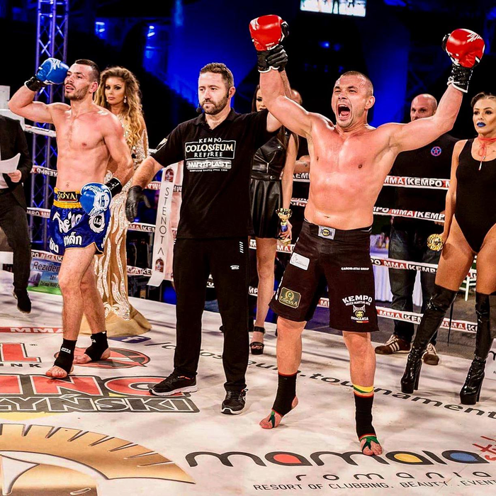 Debut de senzație în boxul românesc!
