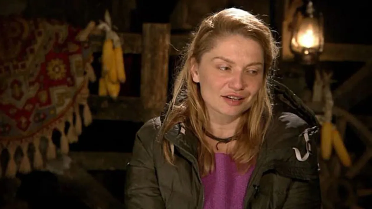 O vedeta TV a fost data de pamant de stilist: “E hidoasa!”