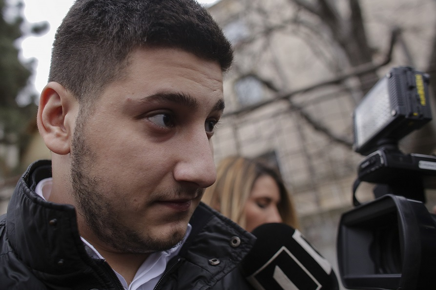 EXCLUSIV. Curg denunțurile la adresa Mihaelei Nunweiller. “S-a bătut în fața blocului cu sora ei, care are dungă roșie în buletin!” De unde a pornit scandalul