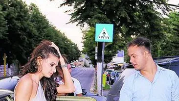 Ramona Gabor s-a enervat, si-a luat iubitul si au plecat cu un taxi! A refuzat sa circule cu prietenii in portbagaj