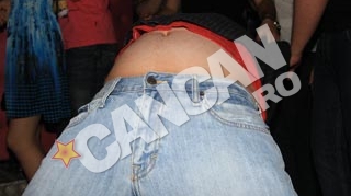 Un designer roman, surprins in offside! Prins cu barbatia la vedere in club!