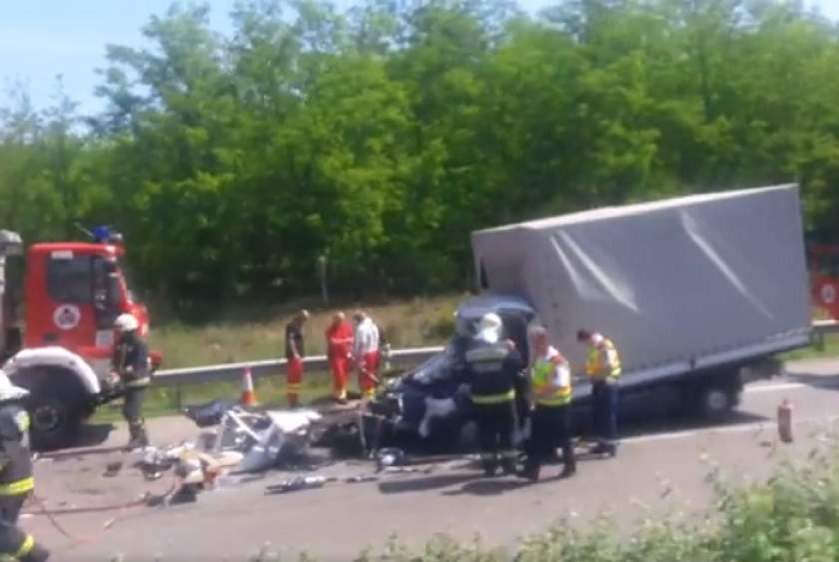 Un nou accident mortal pe o autostradă din Ungaria! Un român a murit după ce a fost lovit de un TIR