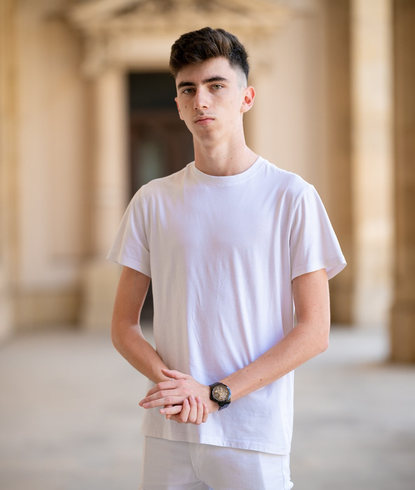 Cristian Târnăvean a reușit, la doar 19 ani, să devină un influencer de succes