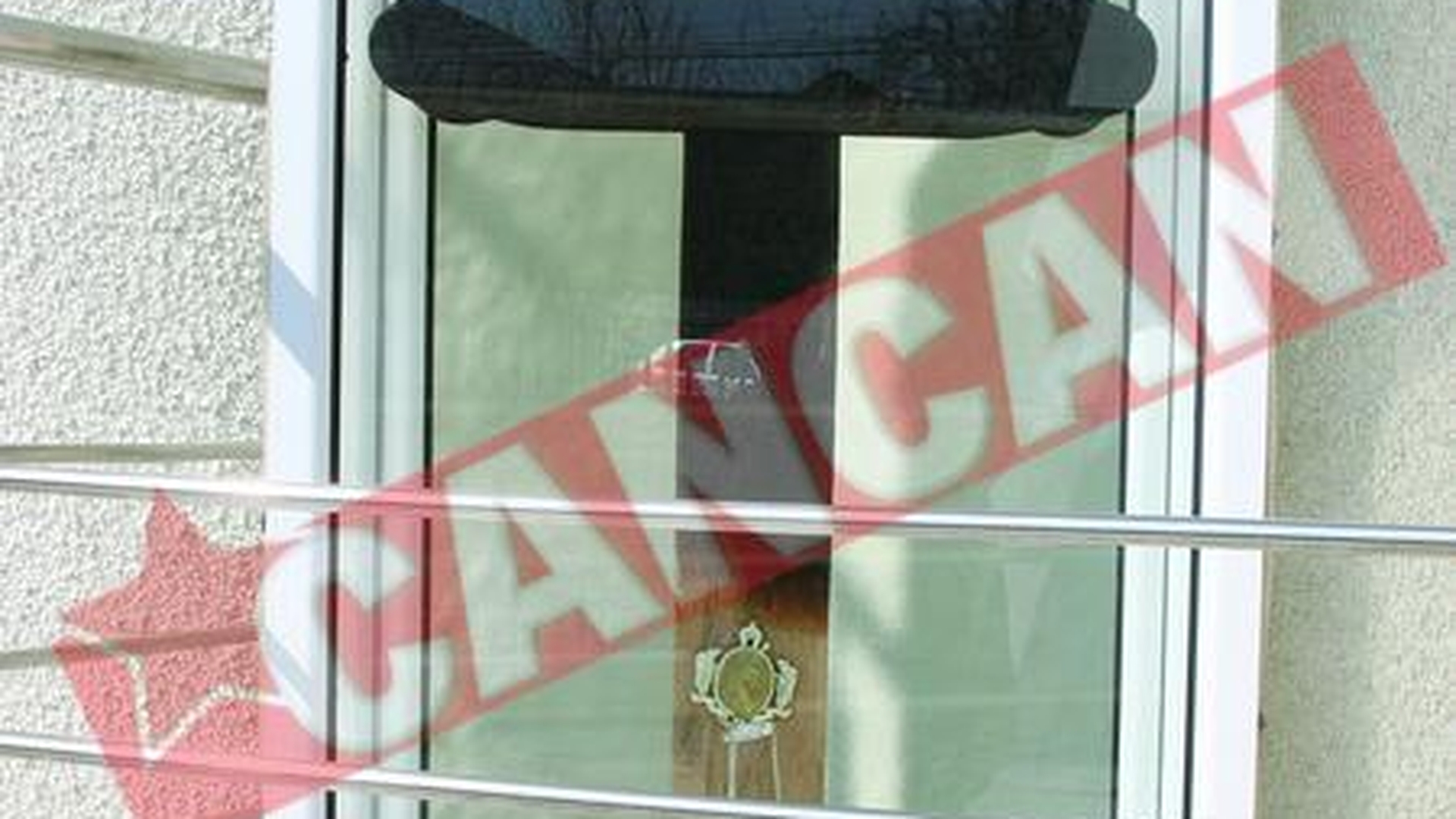 Preot din Vrancea, acuzat ca a pus obiecte sataniste in biserica