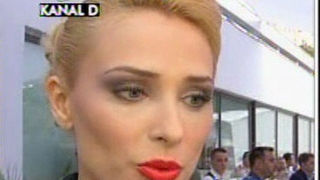 VIDEO Iulia Vantur rupe tacerea, dupa despartirea lui Smiley de Laura Cosoi! "Daca au decis asta, probabil ca e cea mai buna solutie pentru ei"