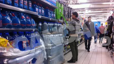 Echiparea masinii pentru iarna, de la racleta pana la lanturi, costa cel putin 200 de lei!