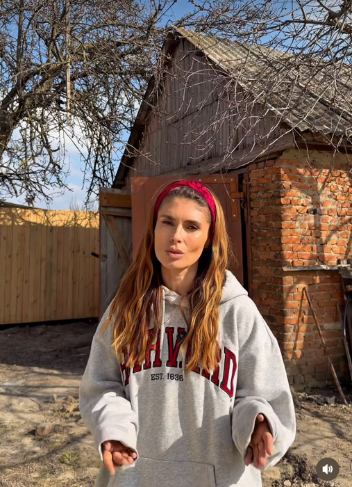 Cum arată casa pe care Sânziana Negru a renovat-o recent, de dragul bunicilor? A schimbat 5 echipe de muncitori în 2 ani