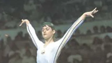 Nadia Comaneci implineste azi 50 de ani! Citeste-i povestea de viata, vezi momentele in care ne-a facut mandri sa fim romani si transmite-i un mesaj!