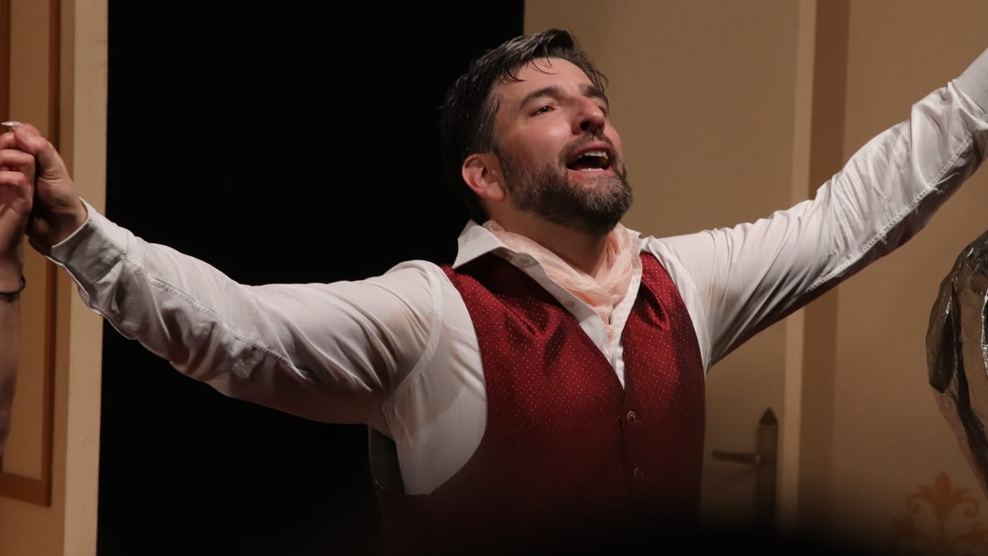 Silviu Biriș, actorul român care a renunțat la călugărie, și-a făcut iubită. „Sunt foarte îndrăgostit”