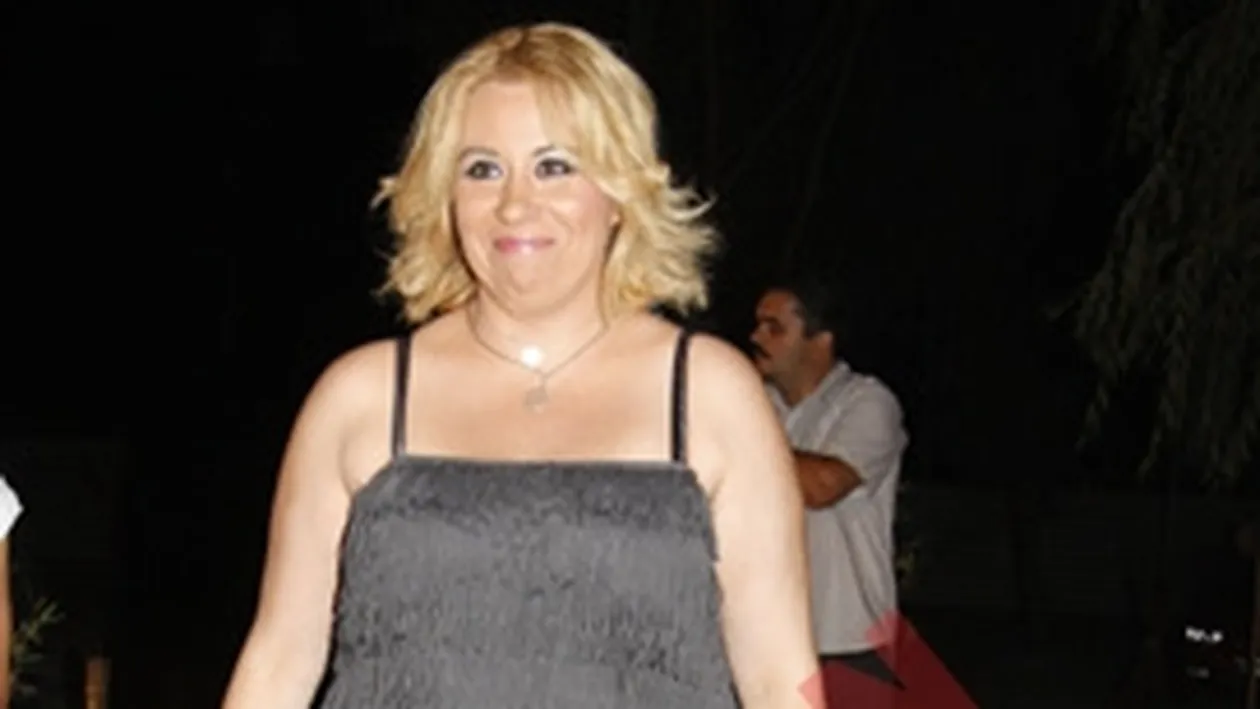 Oana Roman: Mi-ar fi placut sa joc in telenovela cu tiganii