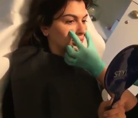 Mădălina Pamfile şi-a augmentat buzele şi şi-a modificat volumetria facială