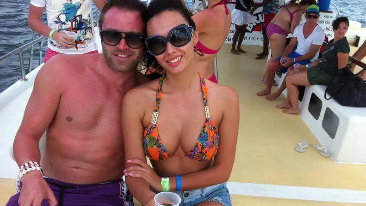 Cristi Pulhac si iubita lui, Raluca au inceput noul an cu o vacanta de vis in Republica Dominicana. Vezi cine i-a insotit!