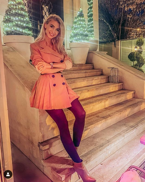 Andreea Bălan se luptă, de 14 ani, pentru a recupera 90.000 de euro! ”A muncit pentru banii ăștia, a cântat în frig, pe caniculă!”
