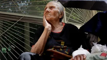 Batranete de cosmar! Cazul a doua batrane pacalite de camatari ne va face de ras in intreaga lume!