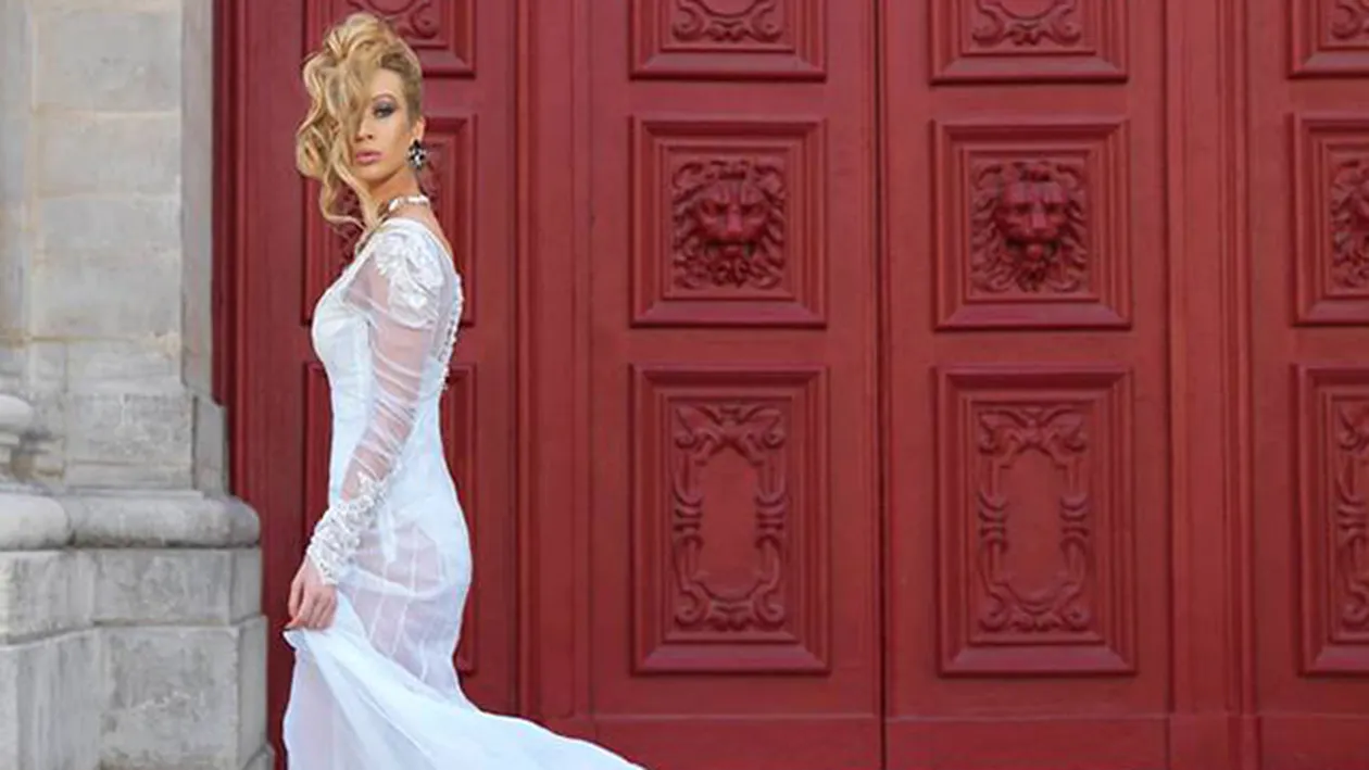 Xonia, surprinsa in ipostaze extrem de sexy! Vedeta s-a incins rau la filmarile cu Adrian Tutu