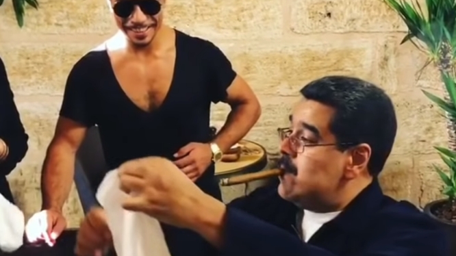 Cum și-a sfidat președintele venezuelean compatrioții morți de foame! ”Să mănânci carne și să fumezi trabuc...”