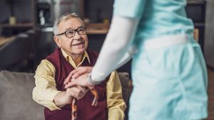 Ce a pățit o româncă după ce fost chemată de o conațională ca să fie badantă în Italia. Când a ajuns în aeroport nu i-a venit să creadă