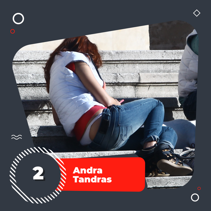 Topul vedetelor cu lenjeria intimă la vedere