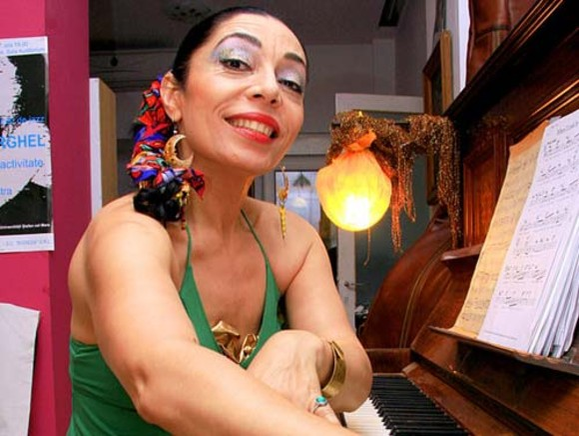 Vă mai amintiți de Anca Parghel? S-au împlinit 10 ani de când artista este printre îngeri! Mesajul emoționant de pe mormântul ei